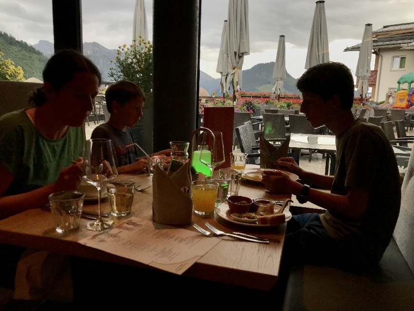 Das Abendessen im Kinderhotel Oberjoch