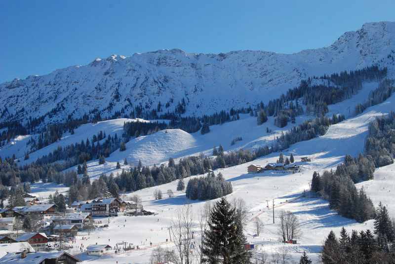 Winterwandern Oberjoch: Der Iseler in Oberjoch im Schnee, tolle Winterwanderungen im Allgäu