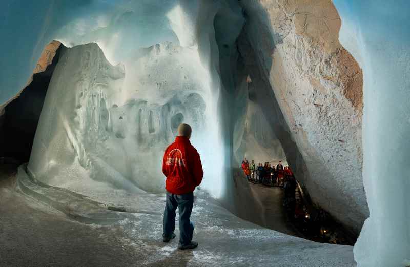 Ausflugsziele Salzburg mit Kindern - in die Eisriesenwelt bei Werfen