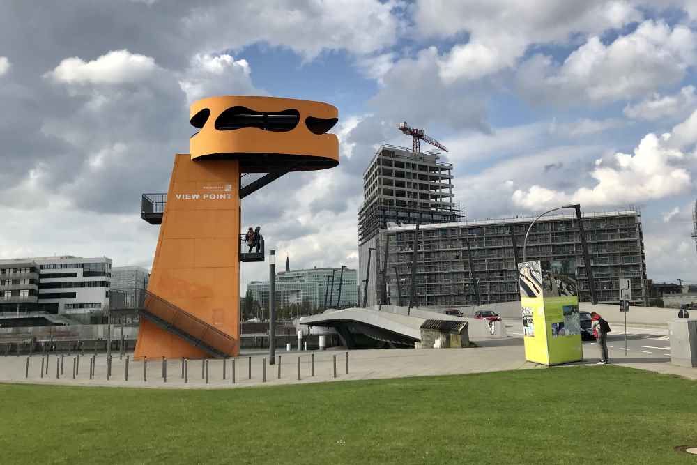 Und danach noch in der Hafencity mit Kindern: Auf den Aussichtspunkt an der Hafencity Brücke in Hamburg