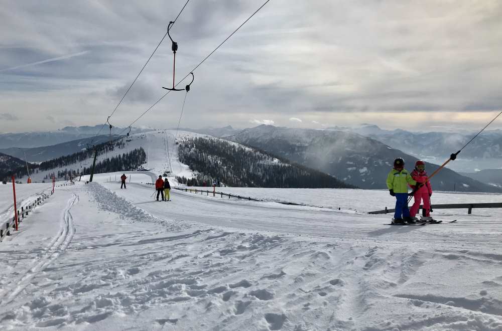 Bad Kleinkirchheim Skigebiet: Das ist der Schlepplift Richtung Brunnach mit der tollen Aussicht über Kärnten