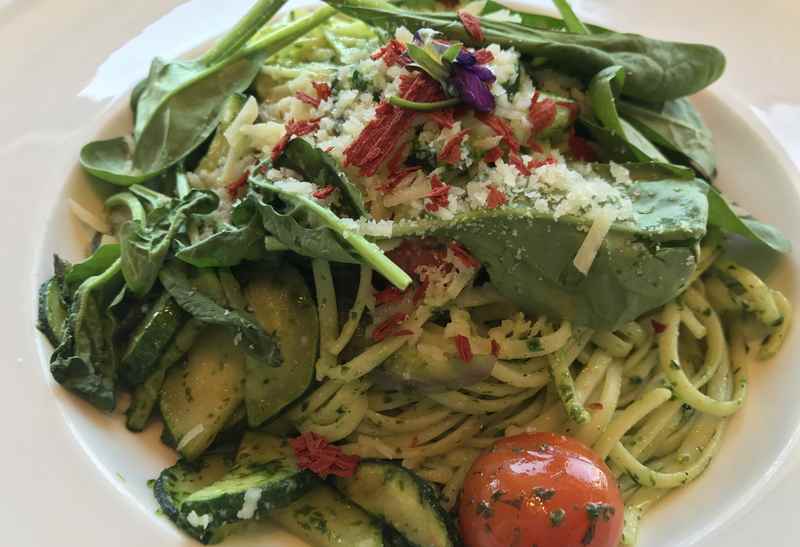 Im Frühling: Bärlauch Nudeln im Restaurant Föttinger