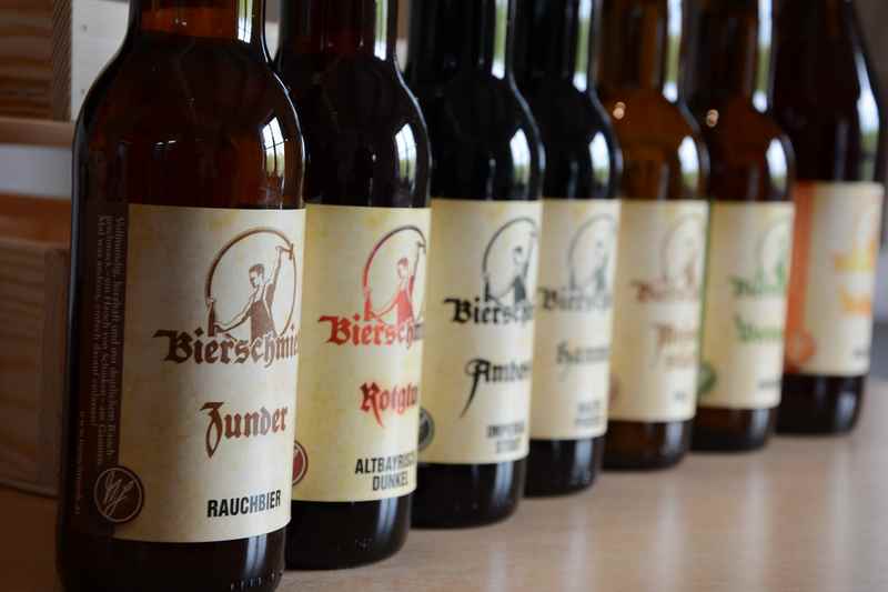 Die breite Palette an handwerklich gebrauten Bieren der Bierschmiede