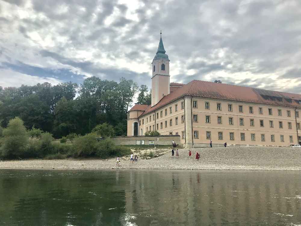 Ausflugsziele Kelheim: Imposant und eines der meistbesuchten Ausflugsziele in Bayern: Das Kloster Weltenburg