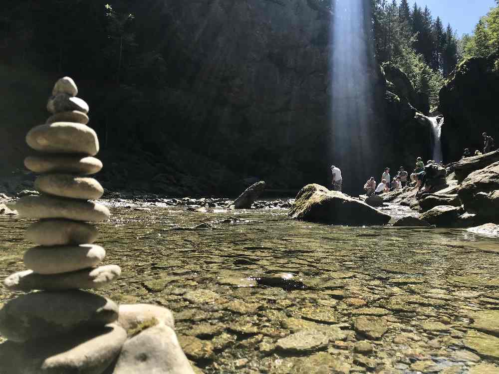  Baden an den Buchenegger Wasserfällen? Glasklares Bergwasser, gefühlte 10 Grad kalt... 