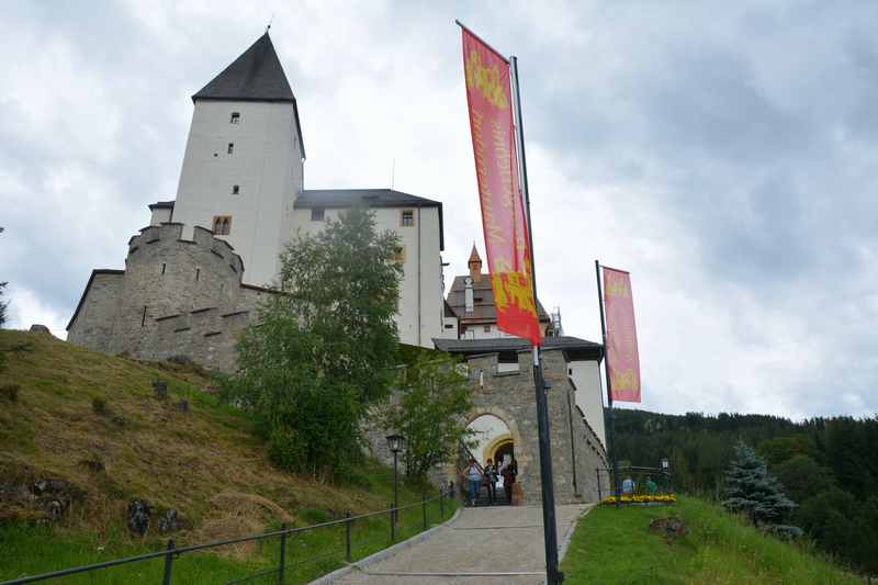 Burg Mauterndorf - Ausflugsziel mit Kindern in Salzburg