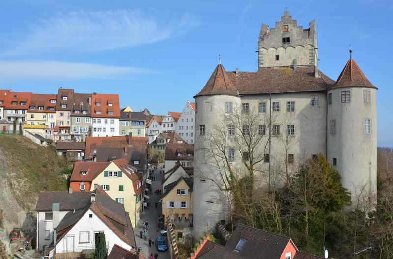 Die mächtige Burg Meersburg, ein lohenswerter Ausflug in Meersburg mit Kindern