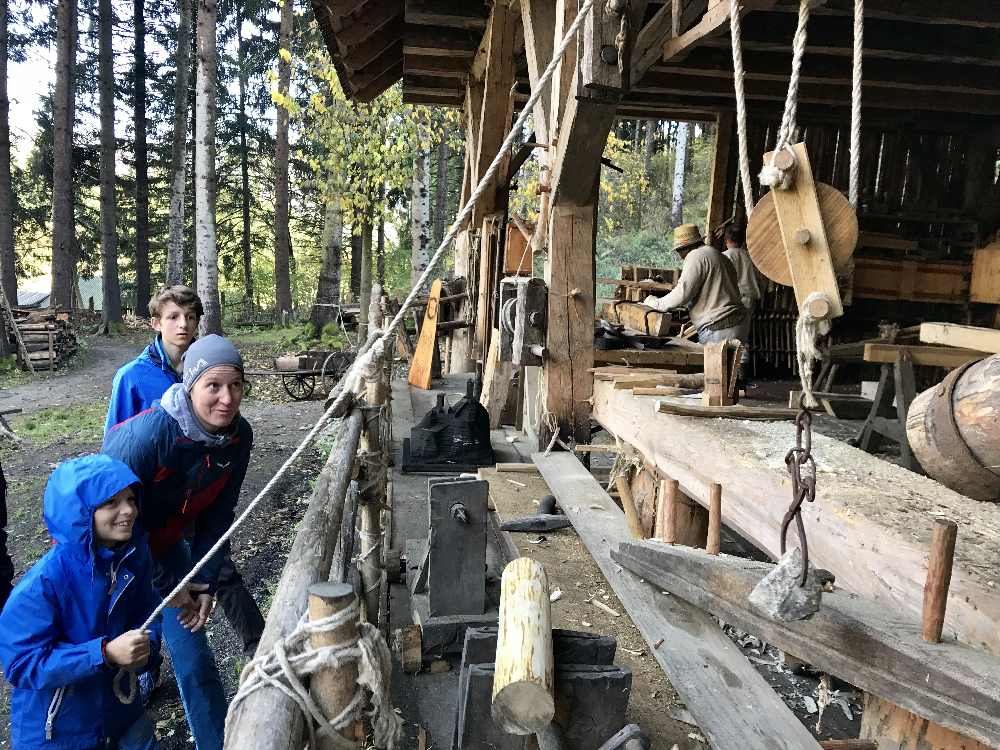 Mittelalterliches Handwerk beim Burgbau in Friesach - und wir mittendrin