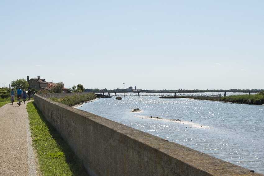 Mit dem Fahrrad am Wasser zu den Cavallino Treporti Sehenswürdigkeiten