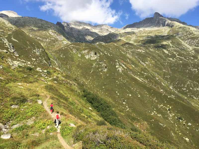 In Disentis wandern mit Kindern, Schweiz