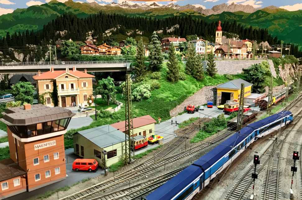 Wipptal Sehenswürdigkeiten:  Wir besuchen die Eisenbahn Miniaturwunderwelt in Tirol bei Hanns Jenewein 