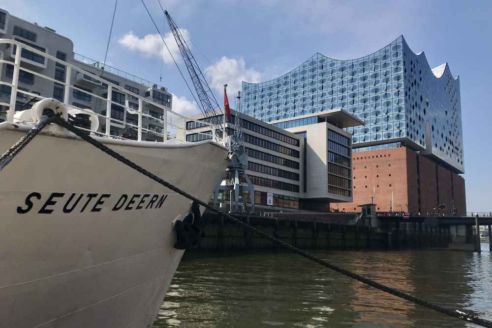 Eindrucksvoll: Die Elbphilharmonie in Hamburg - schön war unser Ausflug mit Kindern!