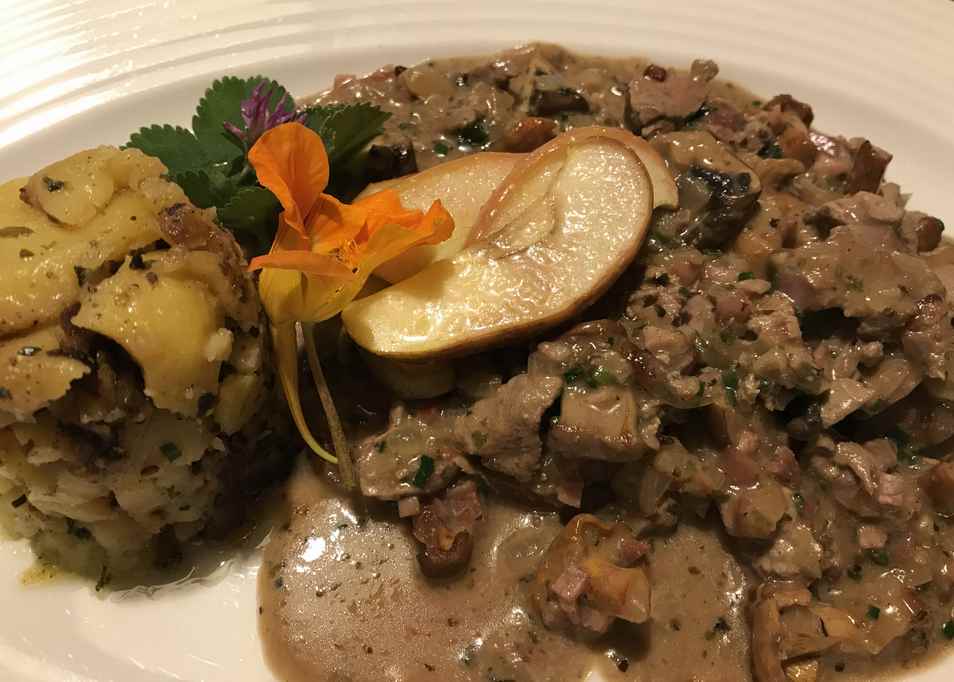 Die Tiroler Leber - zum Essen im Taurerwirt am Ende das Kalstals, nahe beim Parkplatz Dorfer Tal