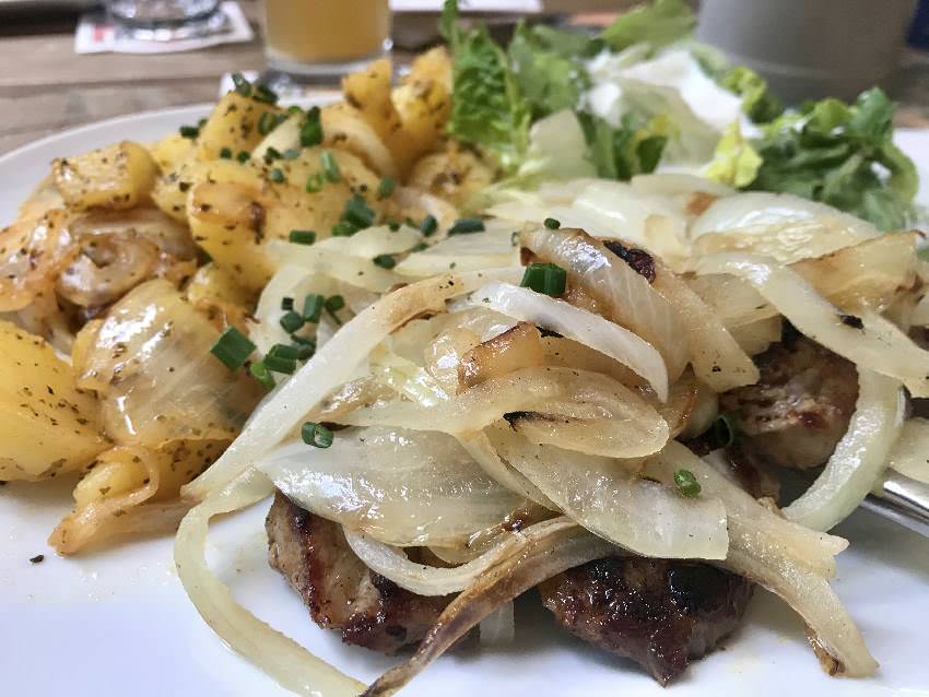 Das lokale Essen in Leipzig ist üppig und sehr gut