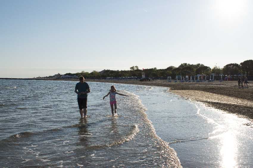 Camping Italien am Meer mit Kindern?  Traumtage am Strand mit Kindern!