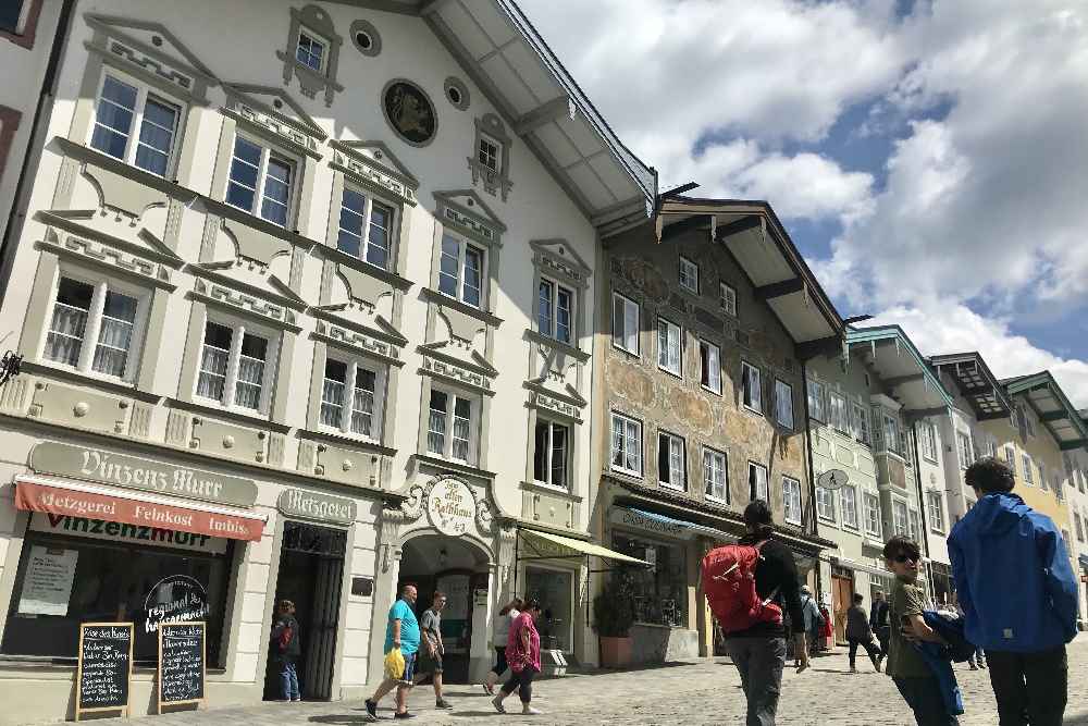 Unser Besuch in der Altstadt von Bad Tölz mit Kindern im Familienurlaub Bayern