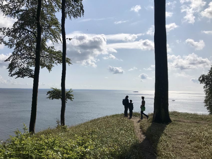 Genieß die einzigartige Küstenlandschaft an der Ostsee mit Kindern