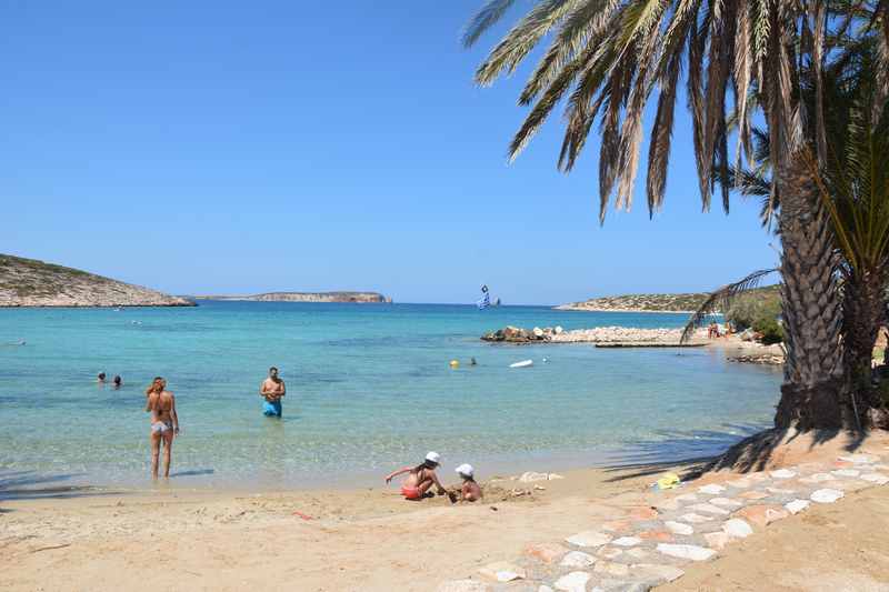 Familienurlaub Paros Griechenland - unter Palmen am Strand 