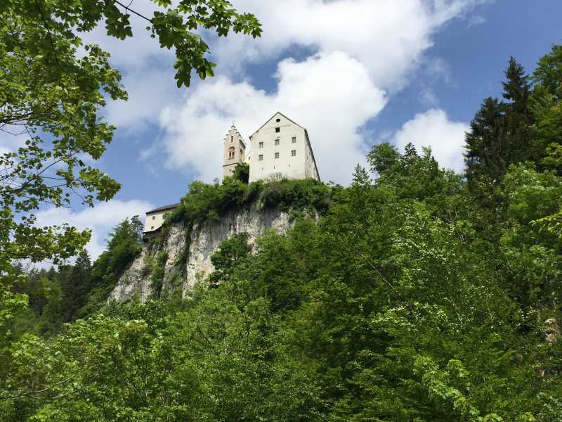 Bekannte Familienwanderung in der Silberregion Karwendel nach St. Georgenberg