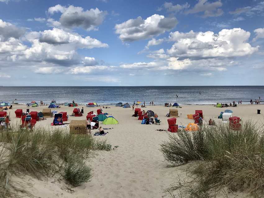 Dafür fahren wir auf die Ostseeinsel Usedom: Strandstrand so weit das Auge reicht!