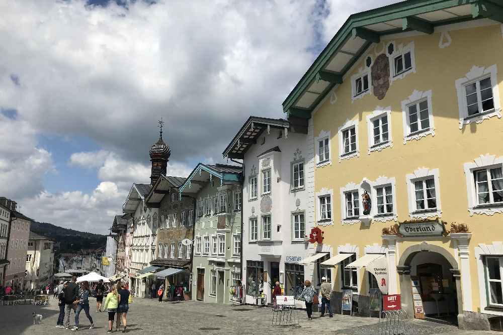 So schön sind die Häuser in der Marktstrasse von Bad Tölz