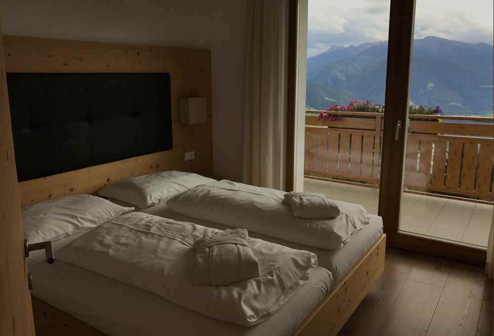 Das Familienzimmer im Alpenhof Meransen in Südtirol