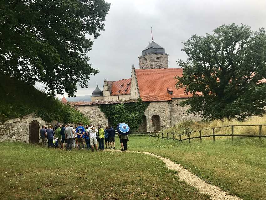 Vom Garten haben wir diesen Blick auf die Festung in Kronach