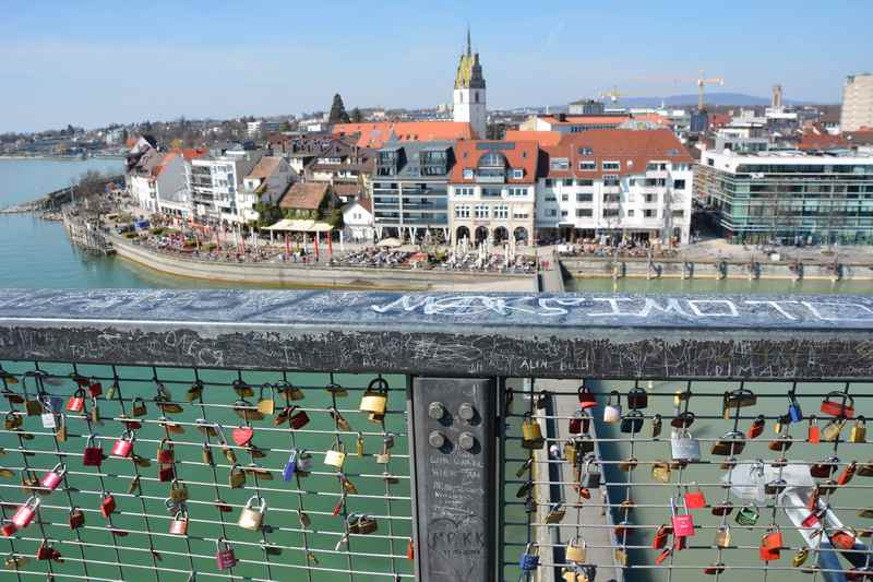 Friedrichshafen mit Kindern: Der Blick von oben auf den Bodensee