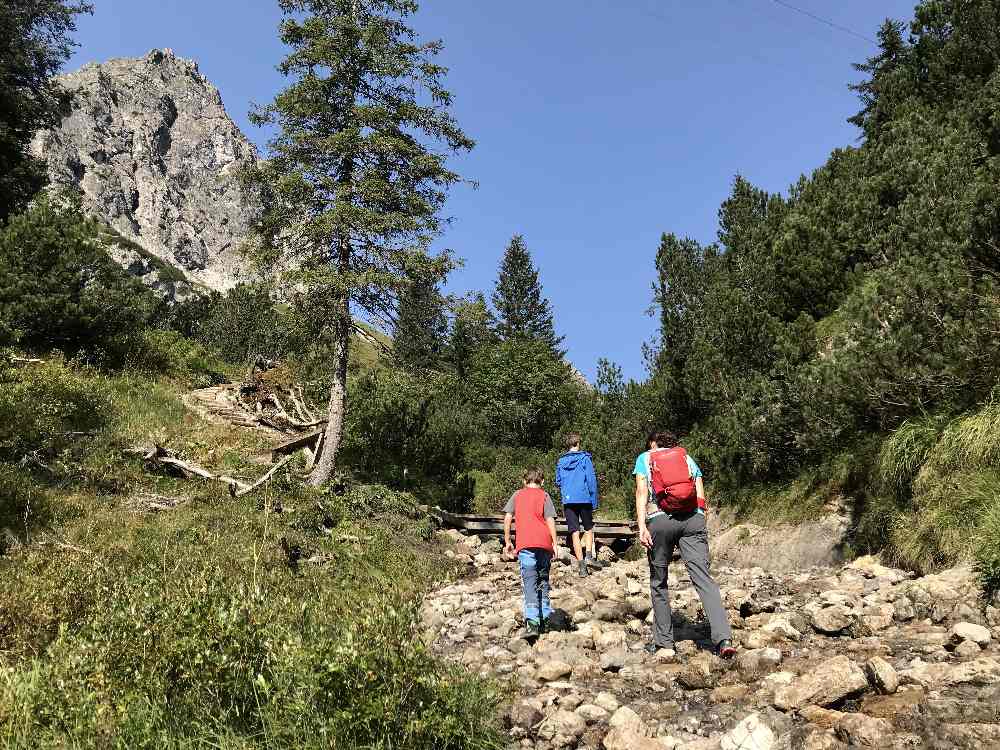 Nun ist es nicht mehr weit zur oberen Gemstlhütte