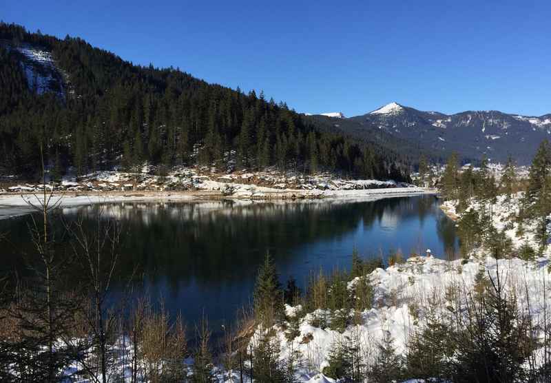 Langlaufen Gosau: Die Aussicht von der Sportloipe in Gosau auf den Stausee, Europaschaftsloipe 1970