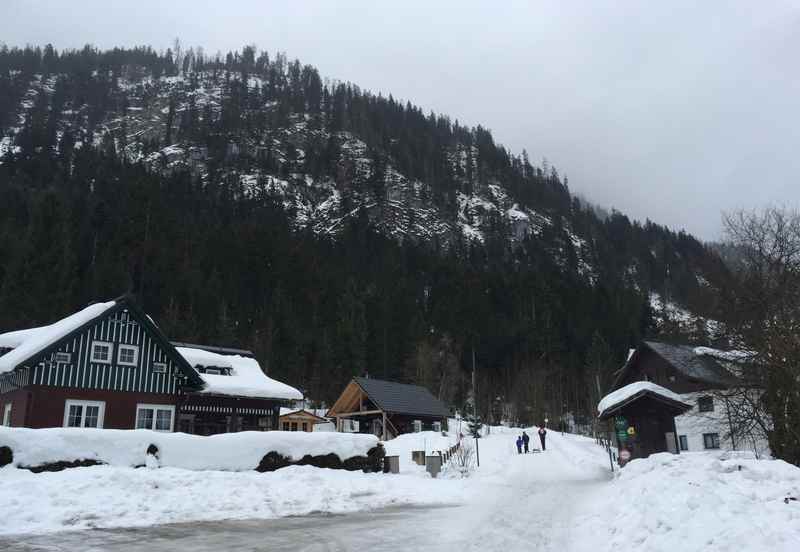 Rodeln Gosau: So gehen wir rodeln mit Kindern im Salzkammergut