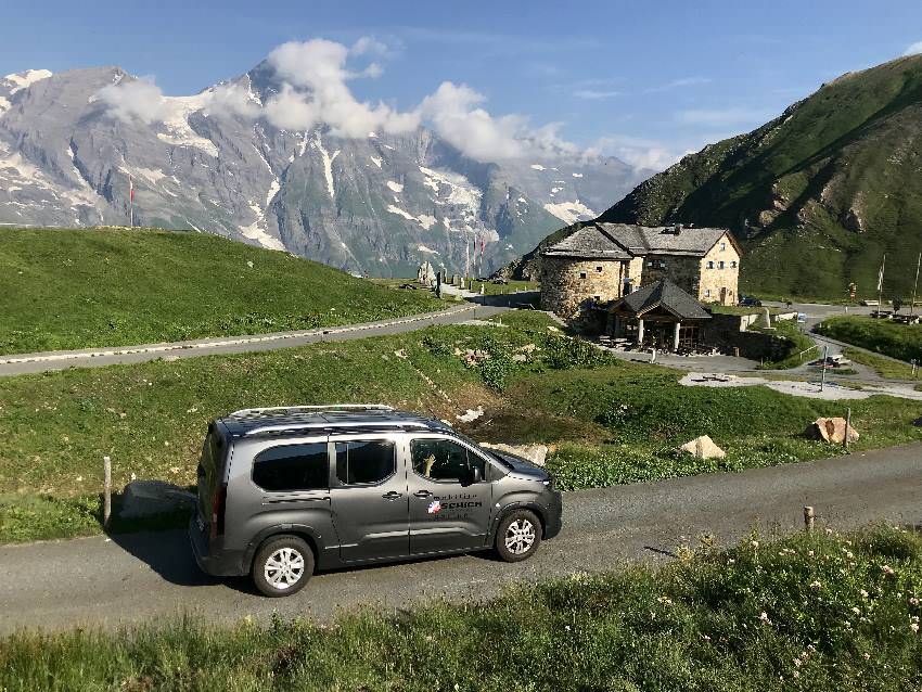 So weit nach oben, kommst du mit dem Auto sonst nicht