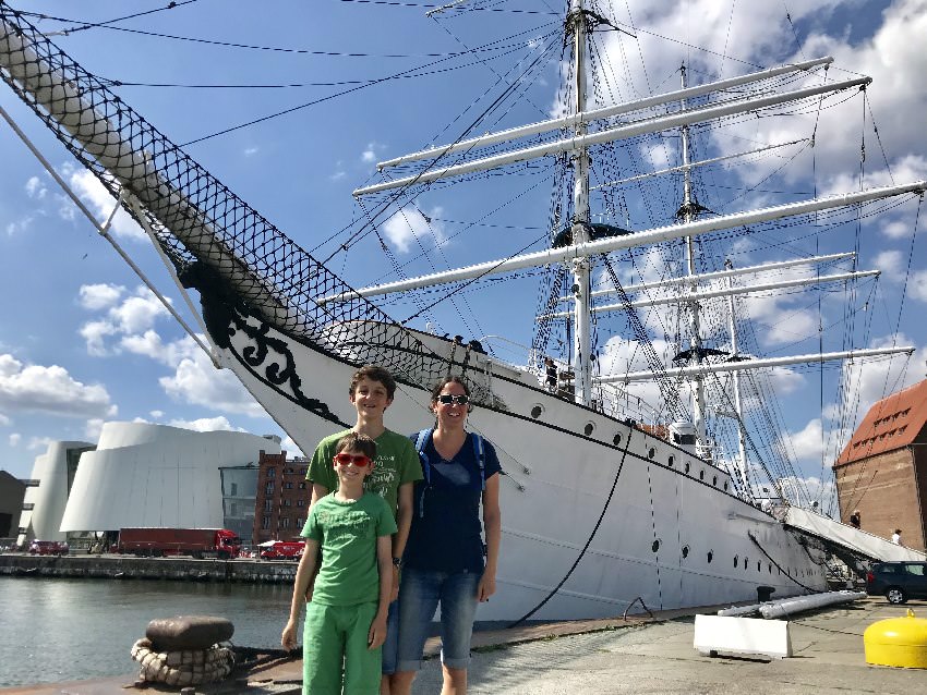 Im Hafen Stralsund mit Kindern - was für eine Kulisse!