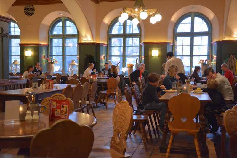 Im Hofbräukeller München essen mit Kindern - tolles Wirtshaus mit bayerischer Küche