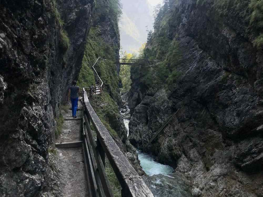 Das ist die Hohe Brücke in der Lammerklamm