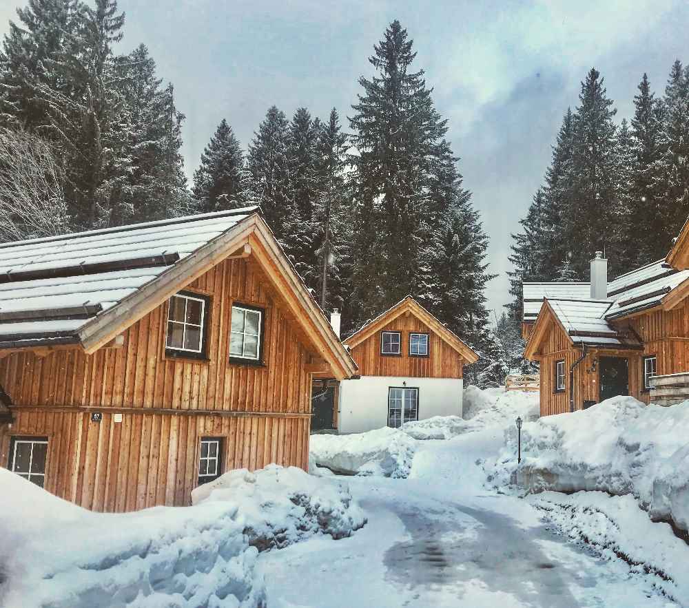 Schneeschuhwandern mit Kindern: Das waren die tollen Hütten bei unserem Winterurlaub mit Kindern im Salzkammergut in Österreich 