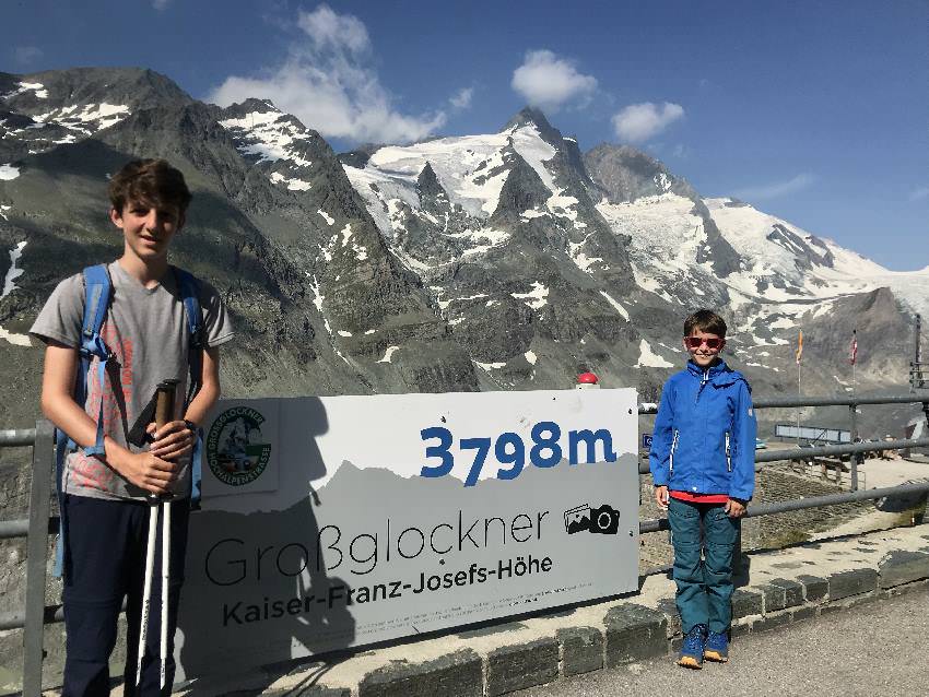 Familienurlaub Österreich beim Großglockner Gletscher