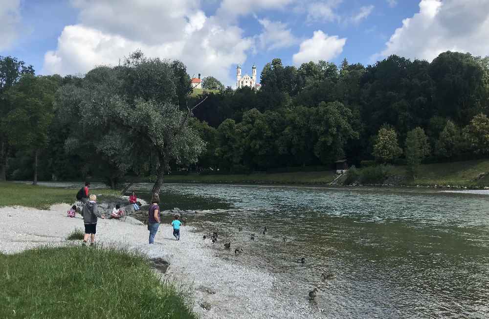 Auf den Kalvarienberg wollen wir auch hinauf - er thront über der Altstadt von Bad Tölz