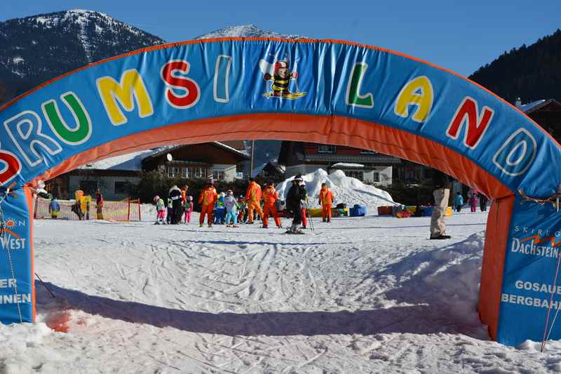 Familienhotel direkt an der Piste - vom Hotel ins Kinderland