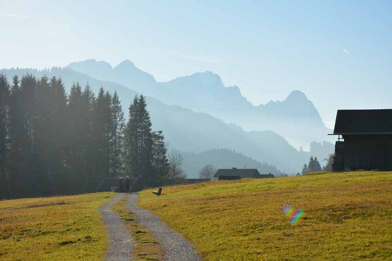 Welche Wanderungen mit Kinderwagen sind in den Bergen möglich?