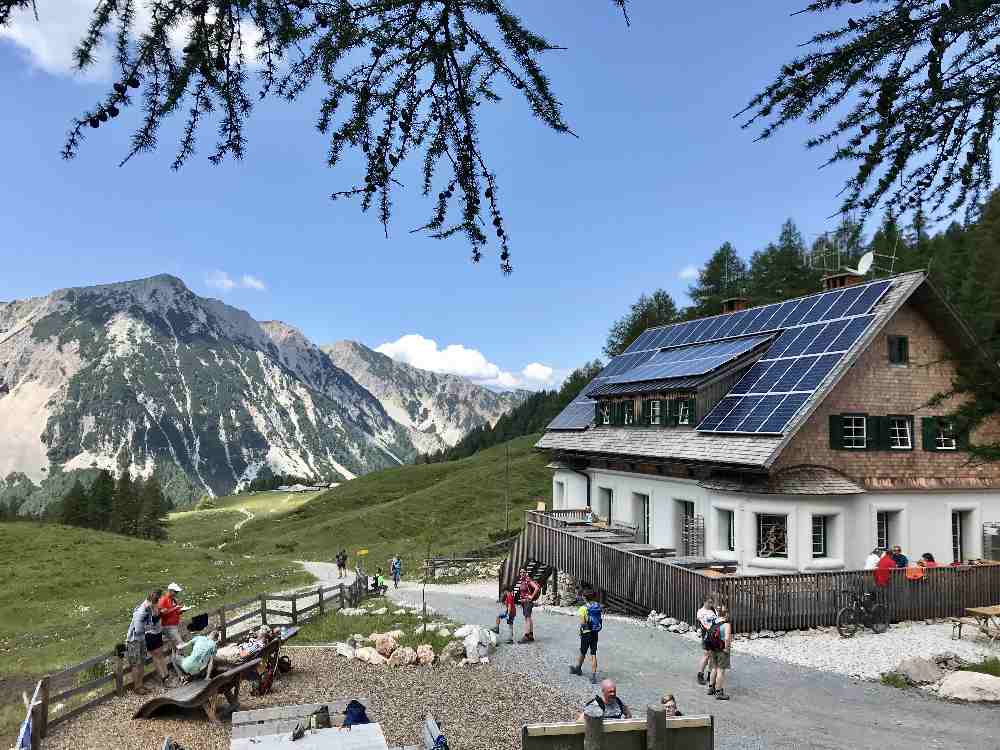 Das Wanderziel mit Kindern - die Klagenfurter Hütte in den Karawanken