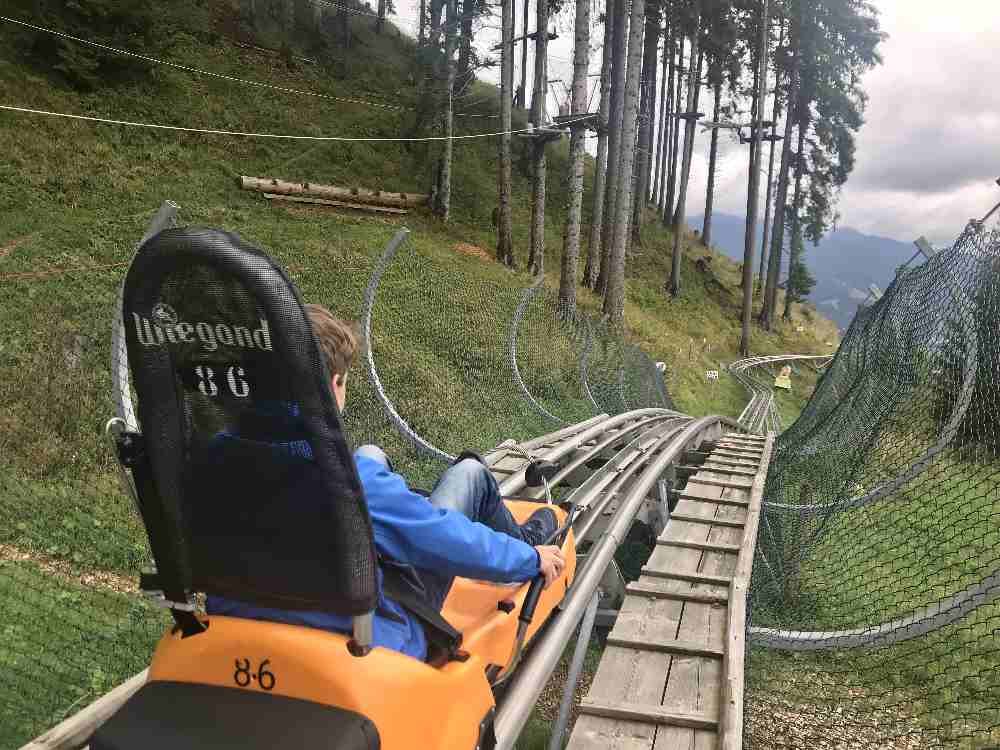 Unsere Fahrt auf der Kolbensattel Sommerrodelbahn in Oberammergau  mit Kindern