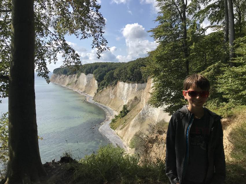 Das Ziel der Ziele in Rügen: Die Kreidefelsen - vom Hochuferweg aus gesehen 