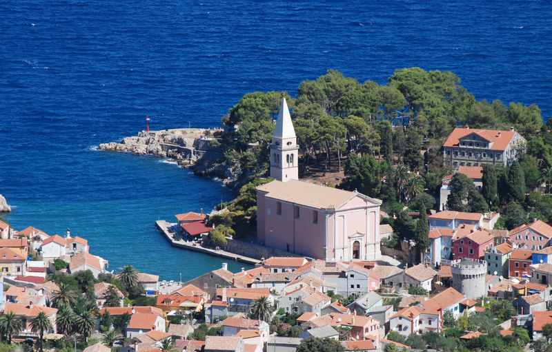 Kroatien Familienurlaub auf der Insel Losinj - mit dem blauen Meer ...