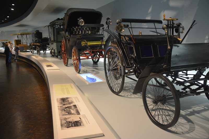 Mercedes Museum Stuttgart: Der Ursprung des Automobils