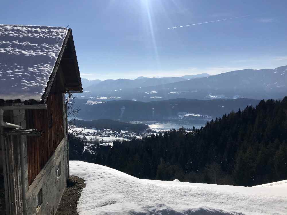 Am Ausgangspunkt der Rodelbahn haben wir diesen Ausblick auf den Millstätter See 