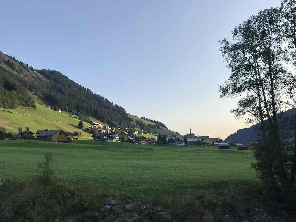 Mittenberg am Morgen - mit dieser Stimmung wandern wir ins Gemstltal