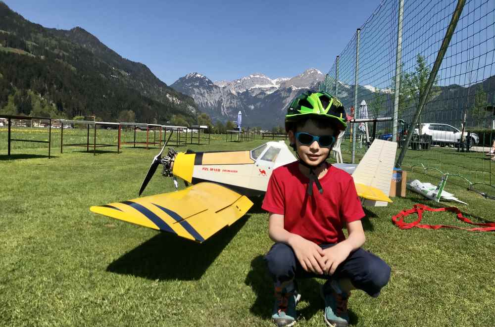 Kurzer Stopp und ein Foto am Modellflugplatz direkt neben dem Zillertal Radweg 