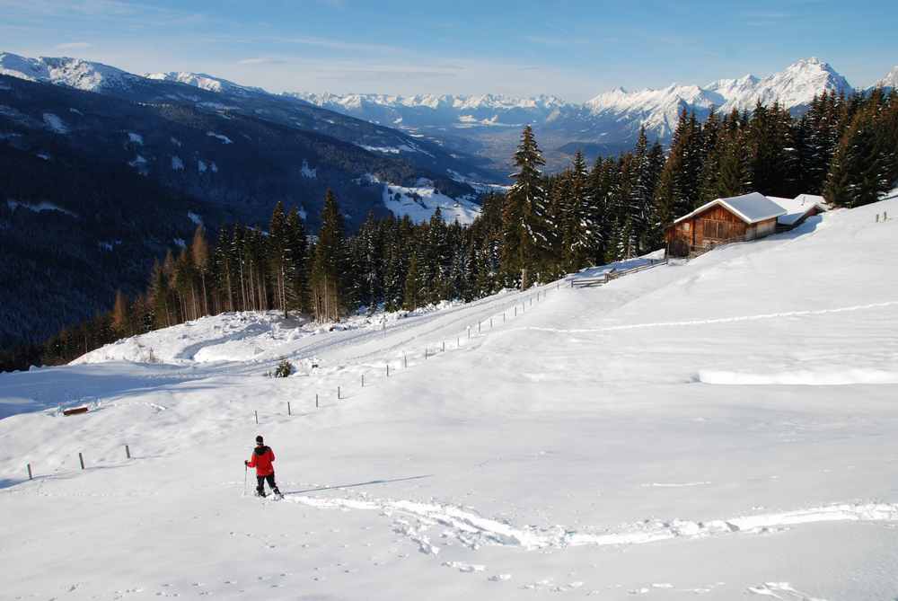 Winterurlaub mit Kindern: Schneeschuhwandern in Österreich 