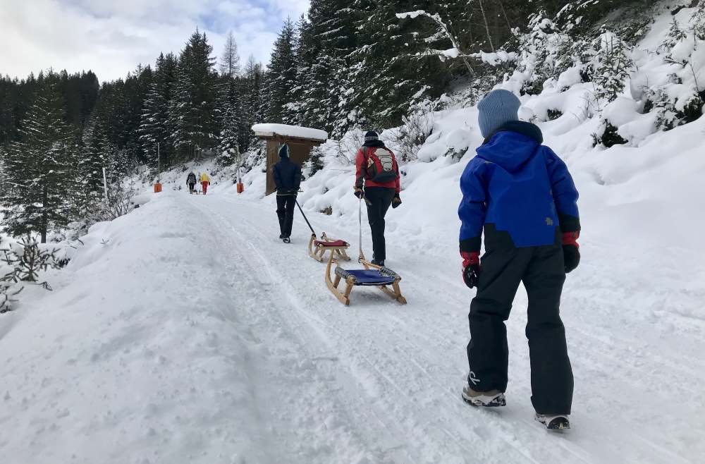 Rodeln Naviser Hütte: Das ist der Beginn der Rodelbahn zur Naviser Hütte bei Innsbruck  